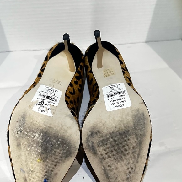Saks Fifth Avenue animal print pumps! - Picture 9 of 9